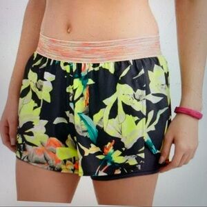 Avia Athletic Shorts Tropical floral Lined Size XS (0-2)